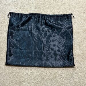 19โ x 15.5โ Black Silky Dust Bag